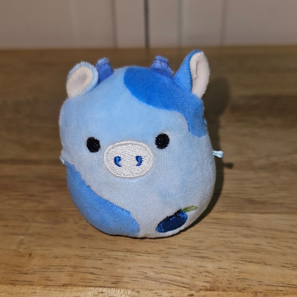 Squishmallows Micromallows Tuluck the Blue Cow 2 Inch Mini Plush Blueberry Toy